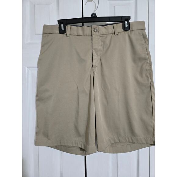 Nike dri-fit size 34 men's khaki golf shorts - Picture 1 of 9